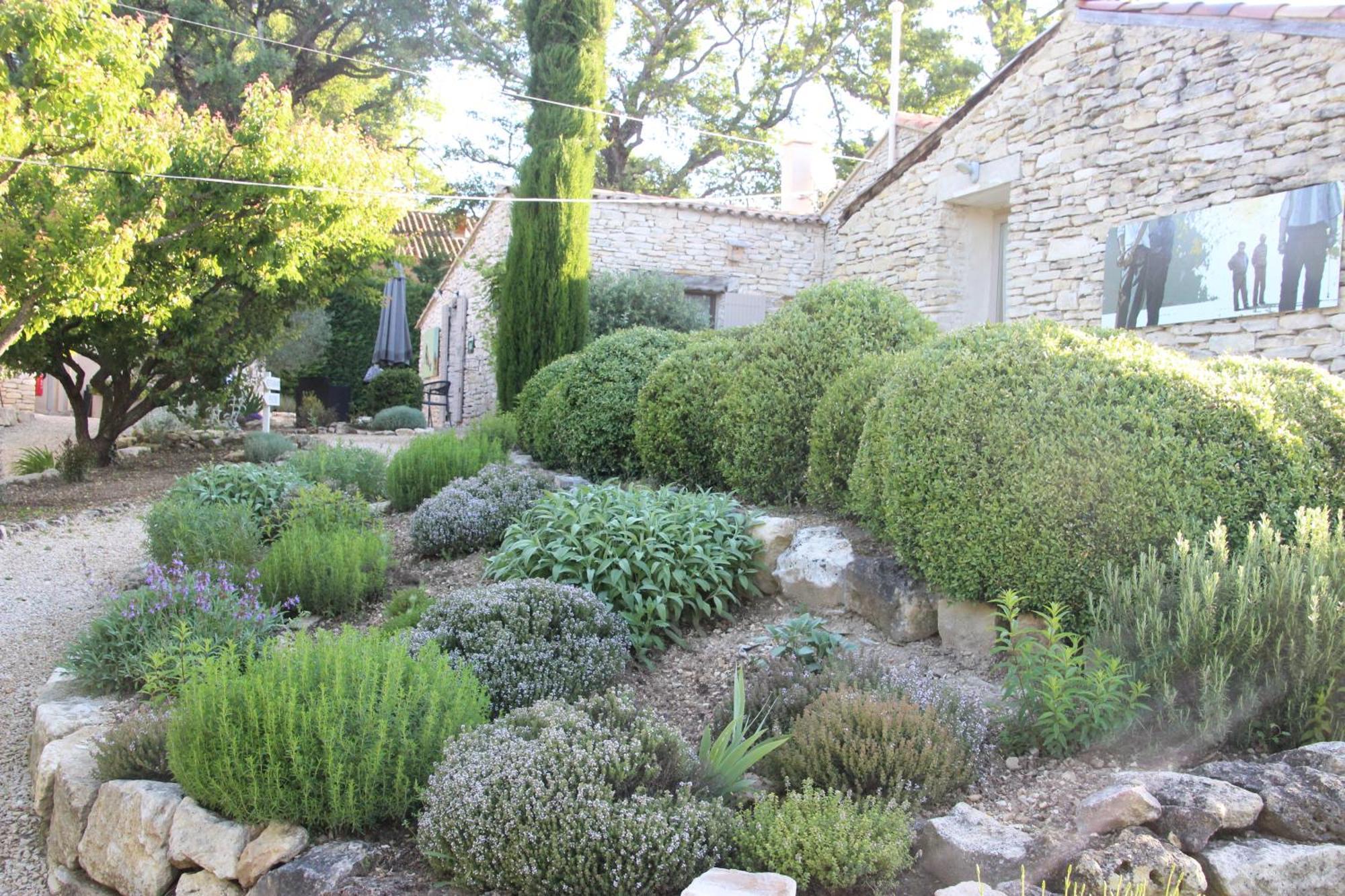Le Hameau Fleur De Pierres , Chambre , Gite Et Table D'Hotes Murs  Екстериор снимка