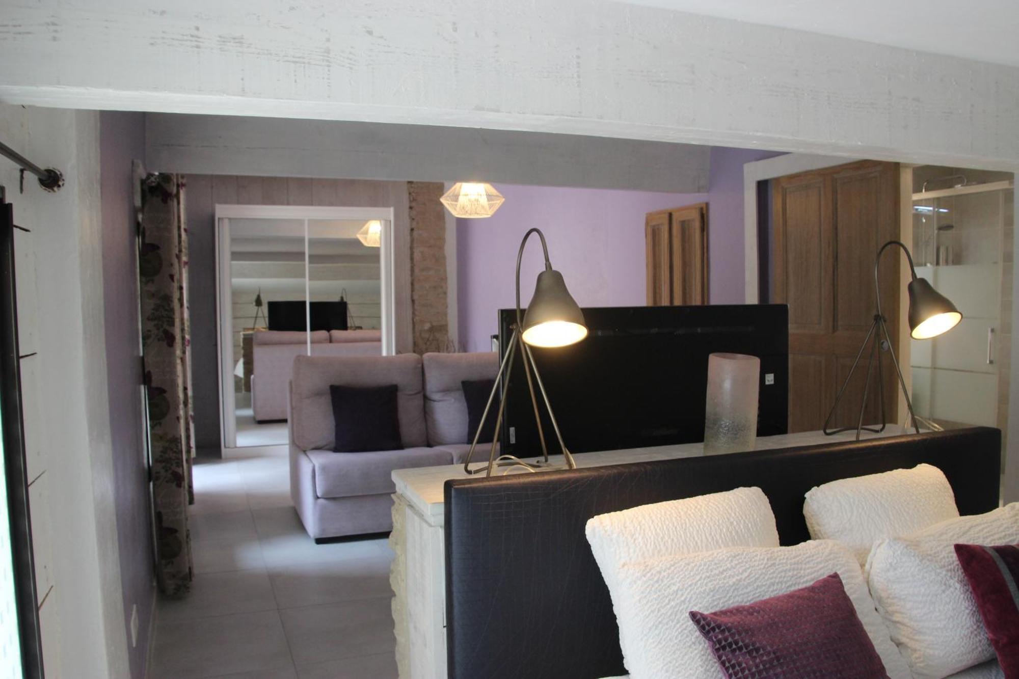 Le Hameau Fleur De Pierres , Chambre , Gite Et Table D'Hotes Murs  Екстериор снимка